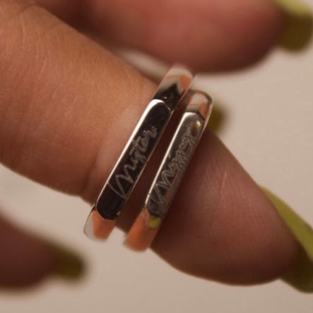 Mister & Missus Bar Signet Ring