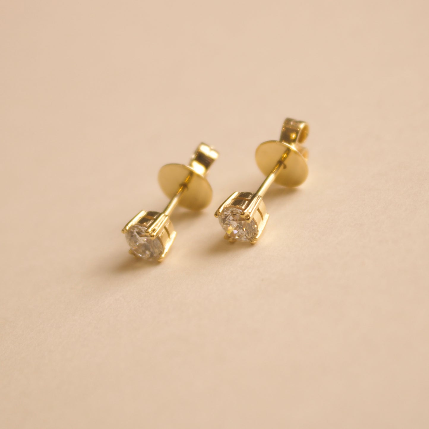 Yellow Gold Kutitao Stud Earrings