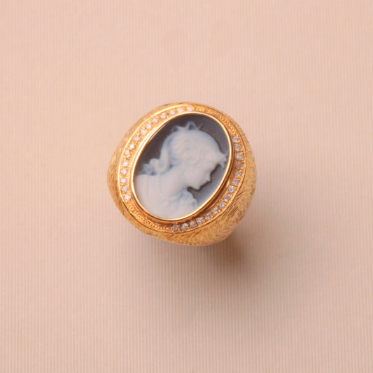 Esmeralda Gold Signet Ring