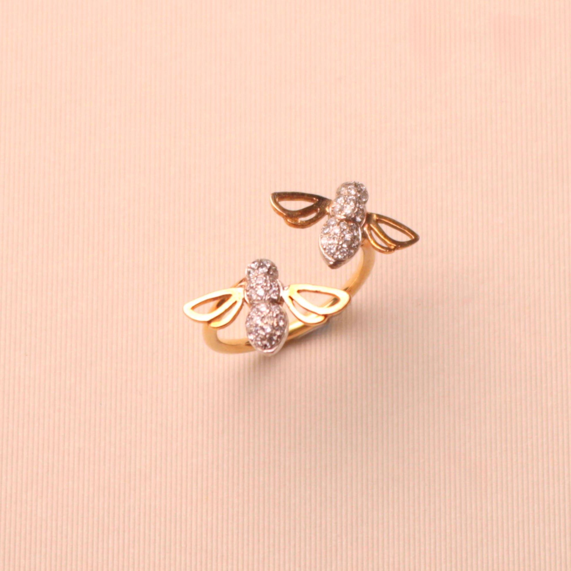 Elfrida Bee Luxury Diamond Ring